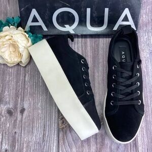 Aqua cute platform sneakers size 9